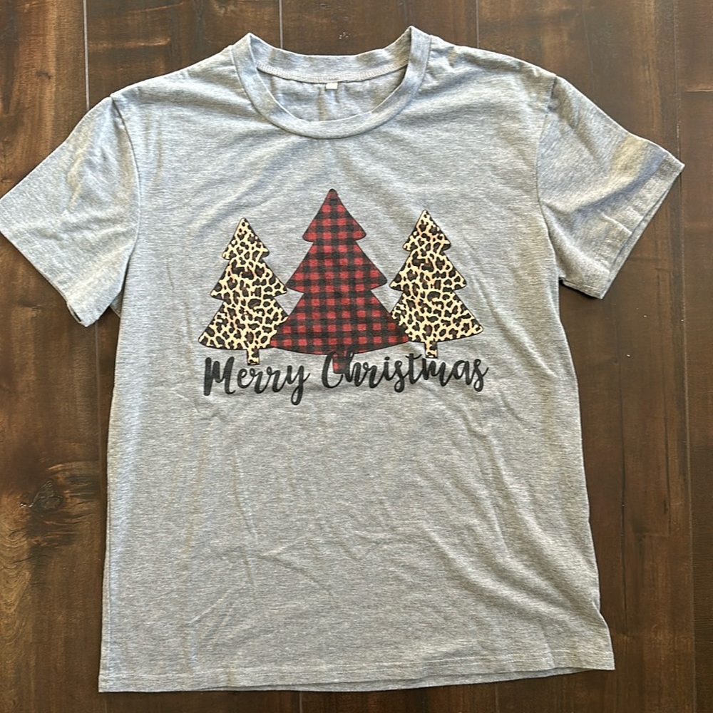 “Merry Christmas” Graphic Tee